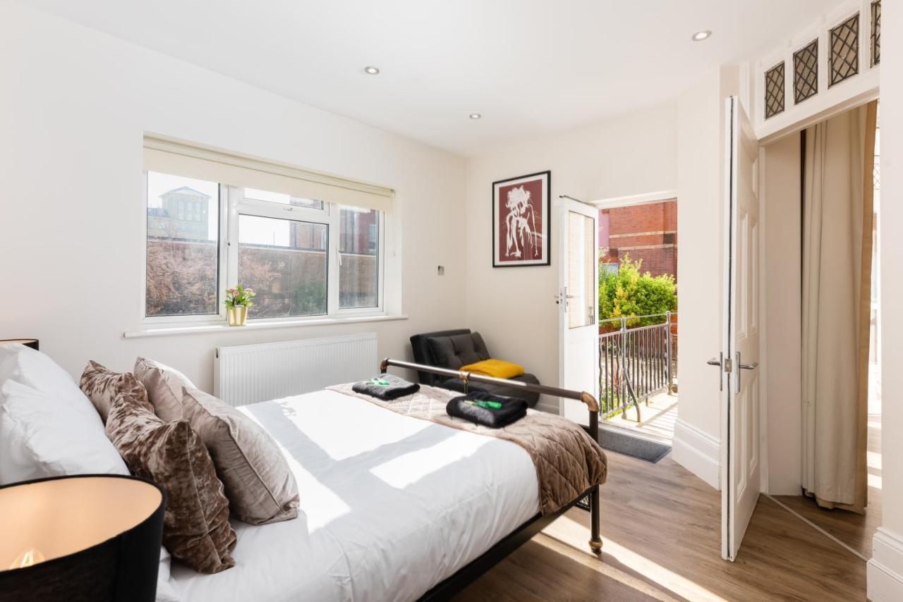 3 Bedroom Garden Apartment Opposite The Beach Hove Extérieur photo