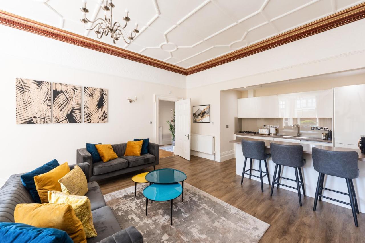 3 Bedroom Garden Apartment Opposite The Beach Hove Extérieur photo